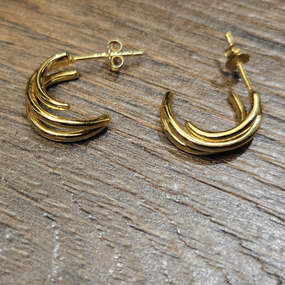 Triple Loop Earring - Set Small And Medium Huggies - image 6